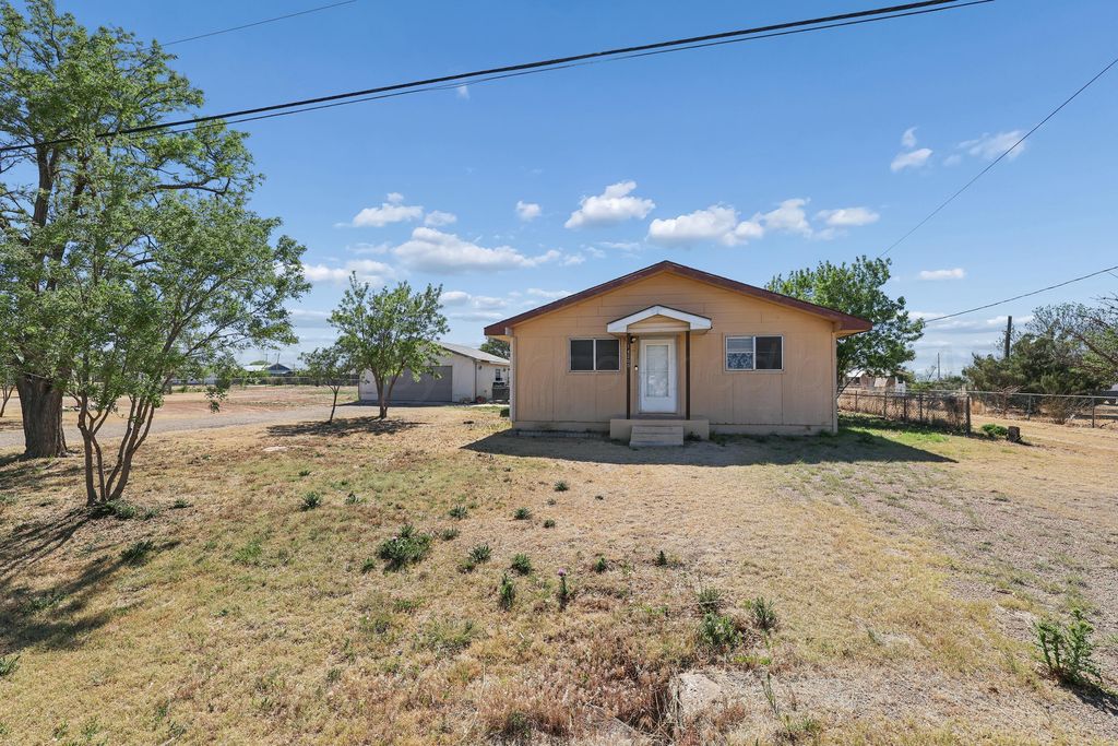 14200 SAVANNAH Road, Amarillo, TX 79118