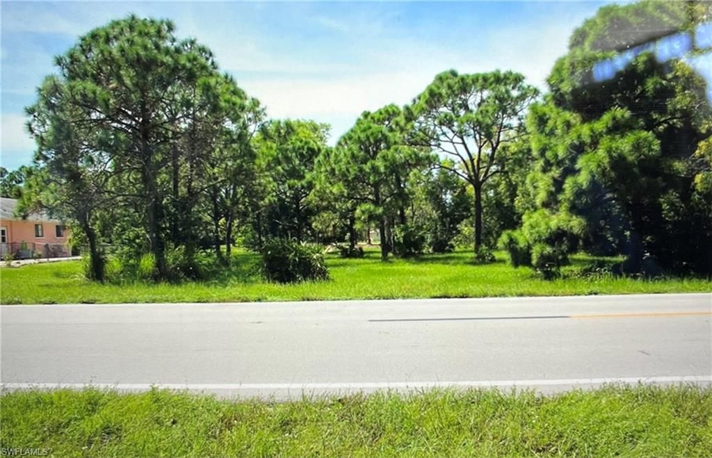 8757 Stringfellow RD, ST. JAMES CITY, FL 33956 — exterior