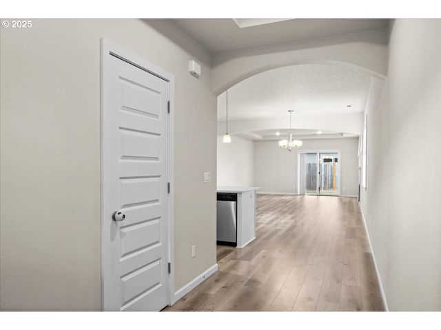 730 E CAMELLIA St, Yamhill, OR 97148