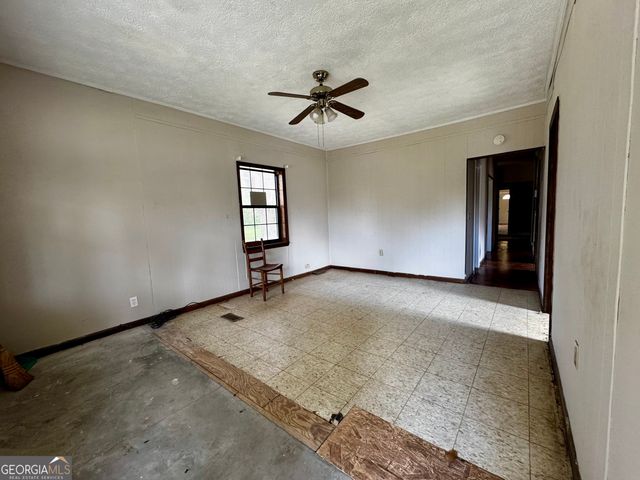 619 Cooper Avenue, Eastman, GA 31023