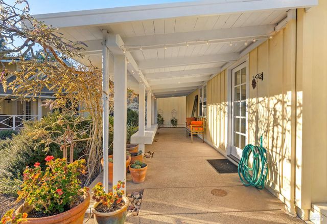 1245 Castle Rd, Sonoma, CA 95476