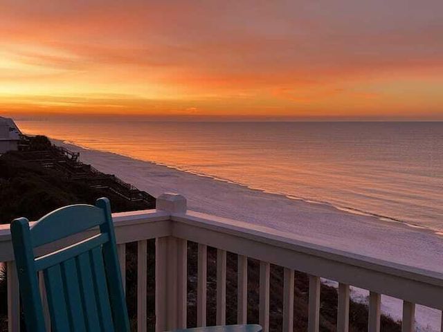 8294 E Co Highway 30A 17, Inlet Beach, FL 32461