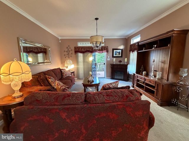 536 DORAL DR, Williamstown, NJ 08094