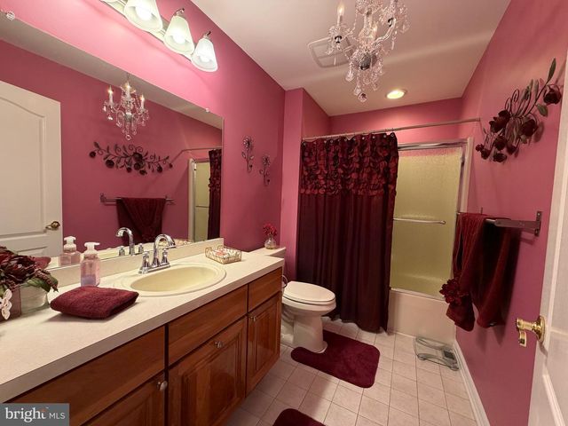 536 DORAL DR, Williamstown, NJ 08094