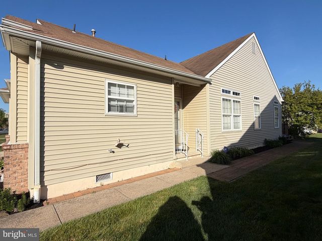 536 DORAL DR, Williamstown, NJ 08094