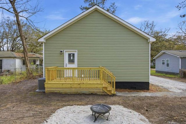 1550 Larry Street, North Charleston, SC 29406