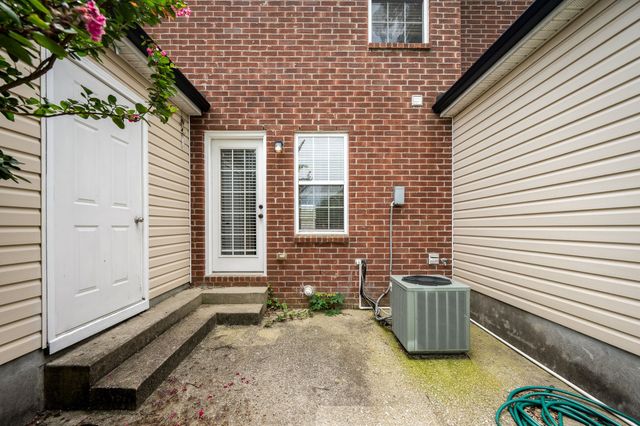 340 Stewarts Landing Cir, Smyrna, TN 37167