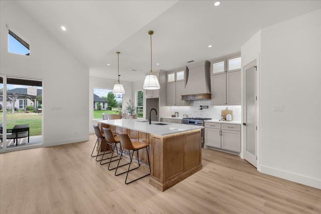 106 McClure Court, Hudson Oaks, TX 76087