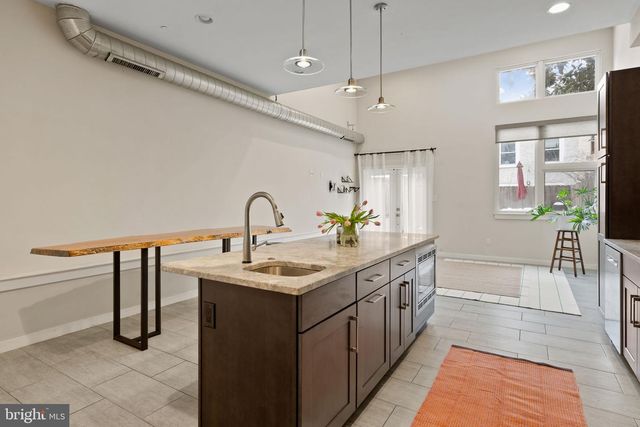 967 N RANDOLPH ST, Philadelphia, PA 19123