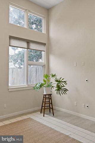 967 N RANDOLPH ST, Philadelphia, PA 19123