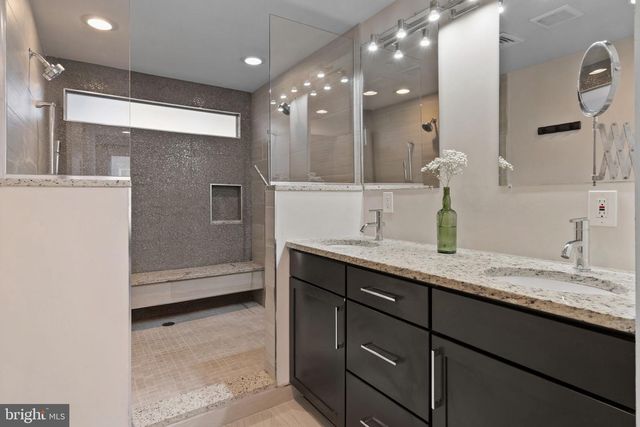 967 N RANDOLPH ST, Philadelphia, PA 19123