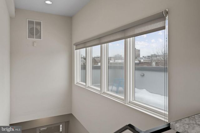 967 N RANDOLPH ST, Philadelphia, PA 19123