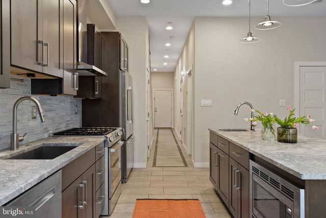 967 N RANDOLPH ST, Philadelphia, PA 19123