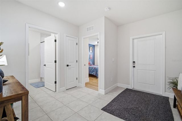 10325 GLIDING EAGLE WAY, Land O Lakes, FL 34638