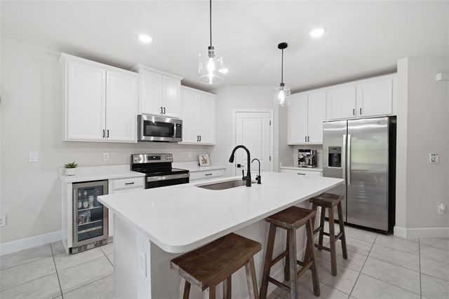 10325 GLIDING EAGLE WAY, Land O Lakes, FL 34638