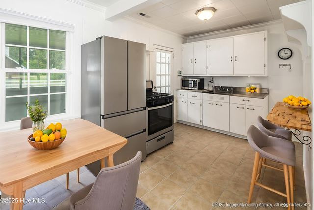 322 River Road, Washington, NC 27889