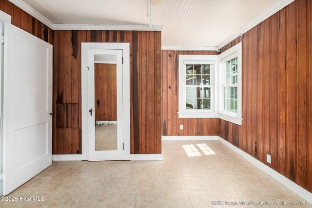 322 River Road, Washington, NC 27889