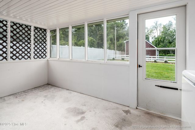 322 River Road, Washington, NC 27889