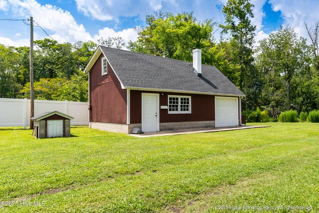 322 River Road, Washington, NC 27889