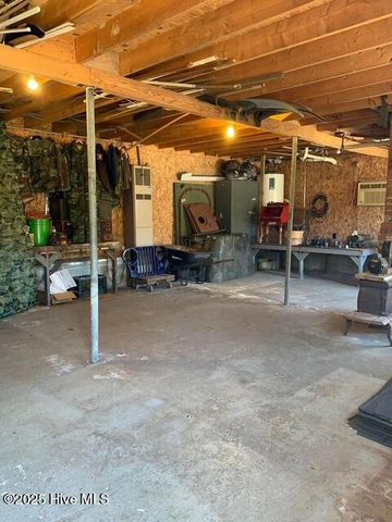 322 River Road, Washington, NC 27889