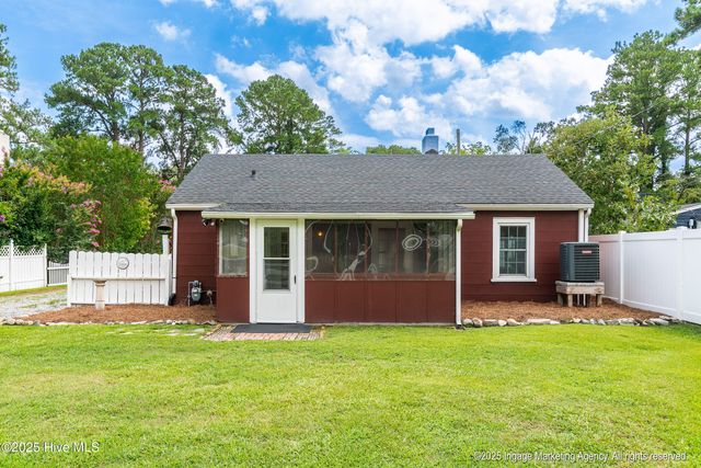 322 River Road, Washington, NC 27889