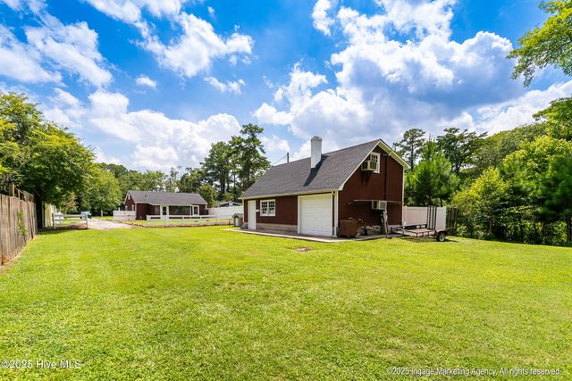 322 River Road, Washington, NC 27889