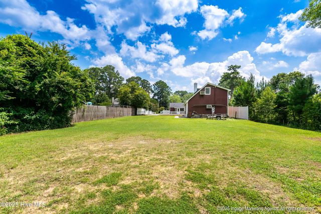 322 River Road, Washington, NC 27889