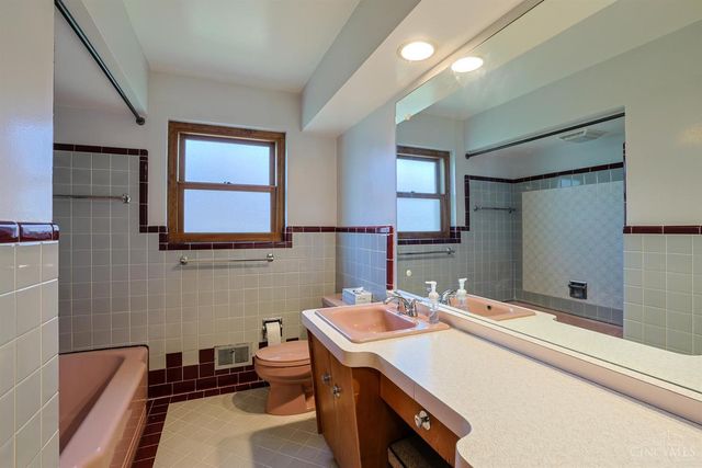 5921 Monticello Avenue, Cincinnati, OH 45224