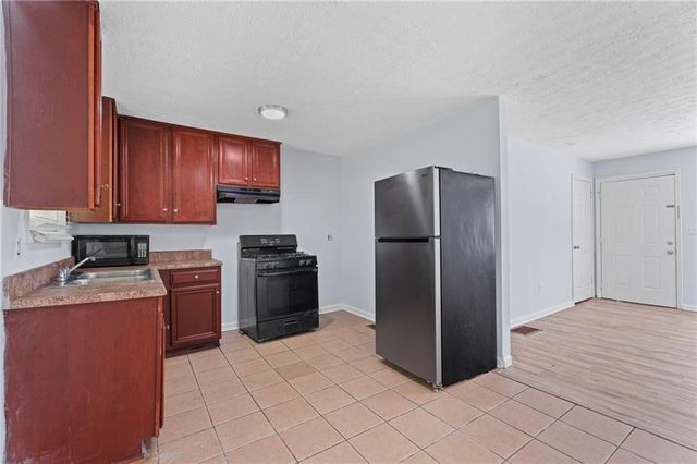 376 Cologne Dr SE, Atlanta, GA 30354