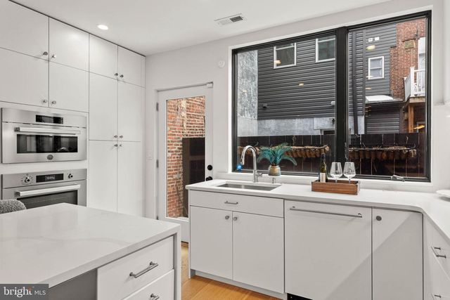 743 S CLEVELAND ST, Philadelphia, PA 19146