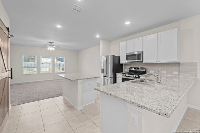 9219 COOK, Converse, TX 78109