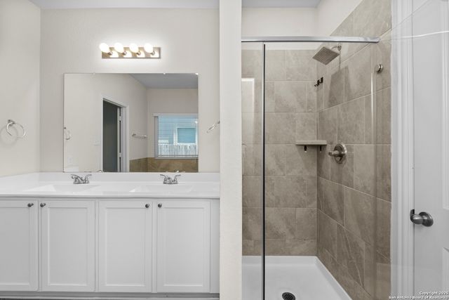 9219 COOK, Converse, TX 78109