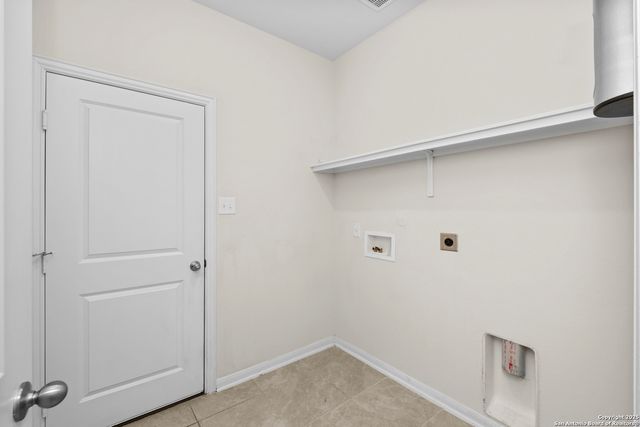 9219 COOK, Converse, TX 78109