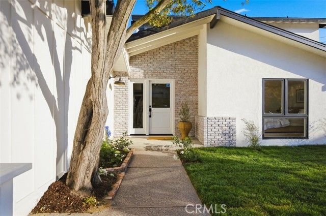 5118 Willow Wood Road, Rolling Hills Estates, CA 90274