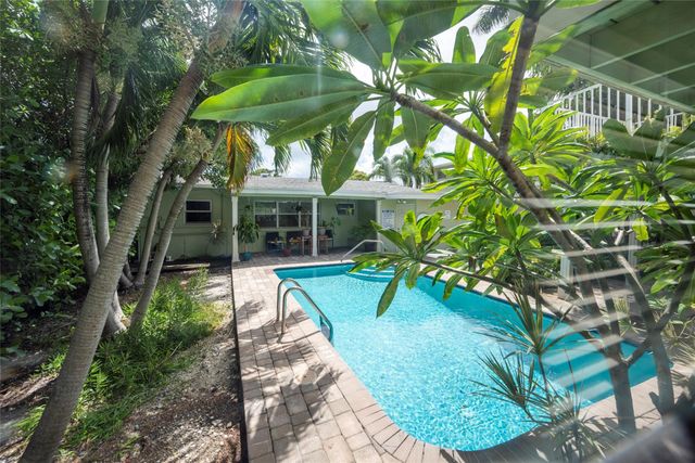 1025 NE 9th Ave B, Fort Lauderdale, FL 33304