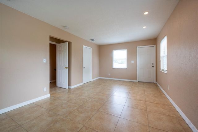 1025 NE 9th Ave B, Fort Lauderdale, FL 33304