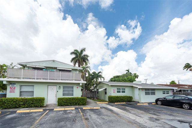 1025 NE 9th Ave B, Fort Lauderdale, FL 33304