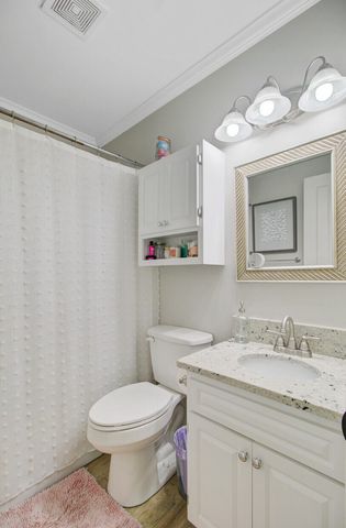 8 Vincent Drive, Mount Pleasant, SC 29464