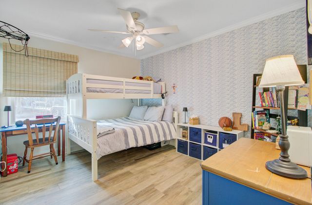 8 Vincent Drive, Mount Pleasant, SC 29464