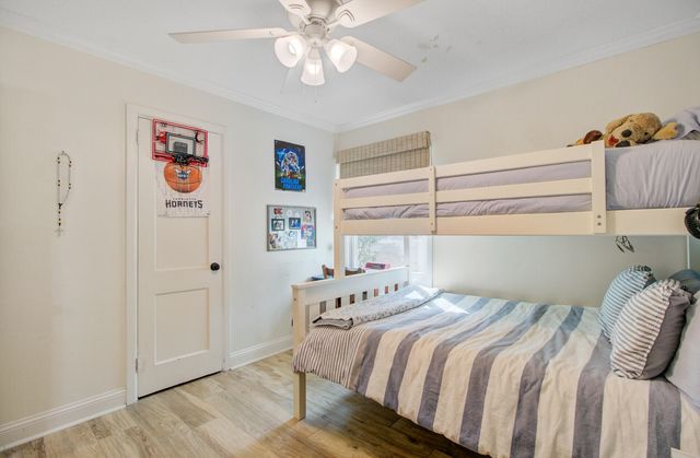 8 Vincent Drive, Mount Pleasant, SC 29464