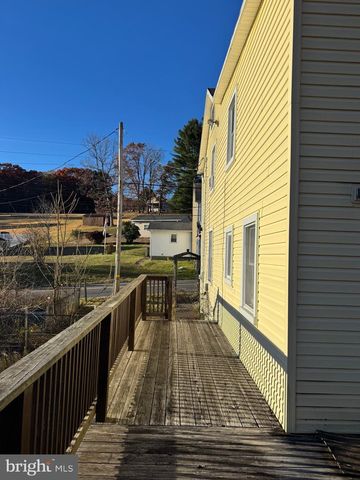 522 FOREST LN, Pottsville, PA 17901