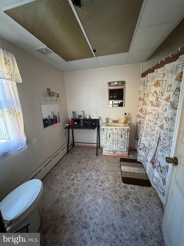 522 FOREST LN, Pottsville, PA 17901