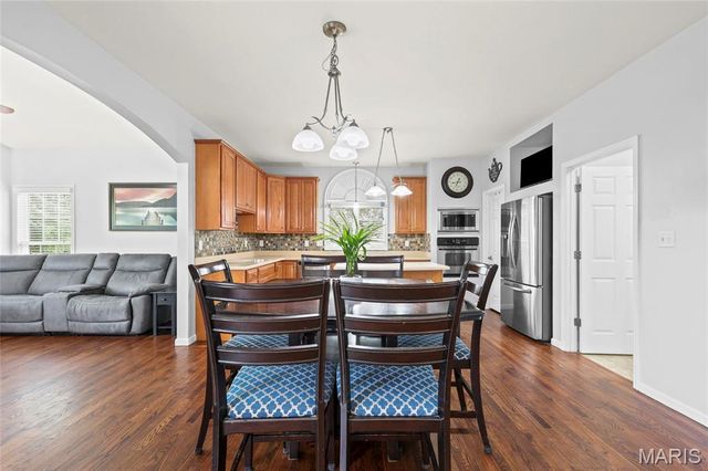 4141 Millers Ridge, St Charles, MO 63304