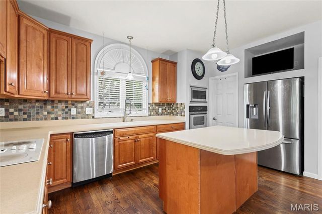 4141 Millers Ridge, St Charles, MO 63304