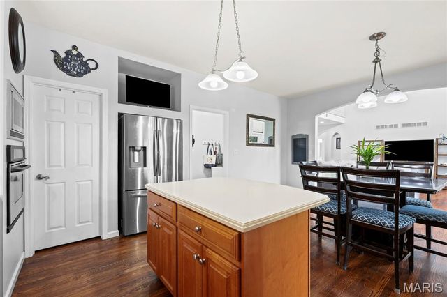 4141 Millers Ridge, St Charles, MO 63304