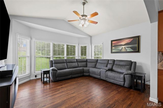 4141 Millers Ridge, St Charles, MO 63304