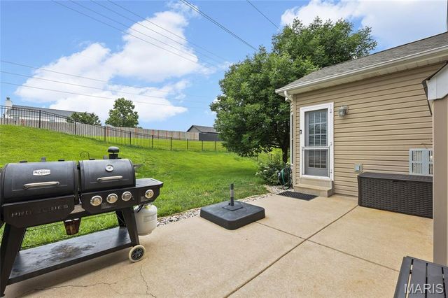 4141 Millers Ridge, St Charles, MO 63304