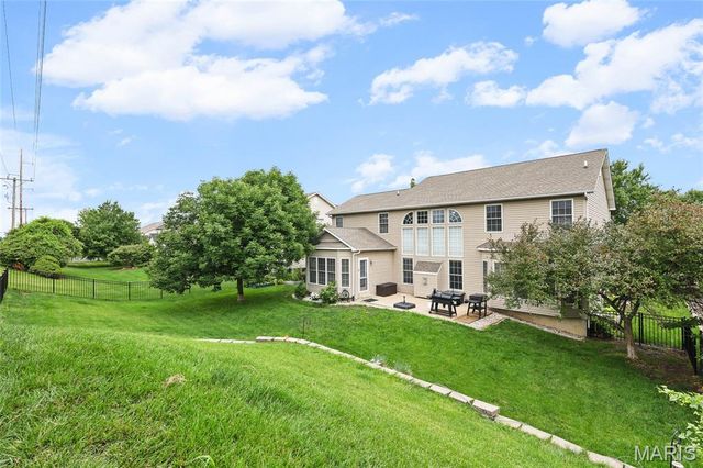 4141 Millers Ridge, St Charles, MO 63304