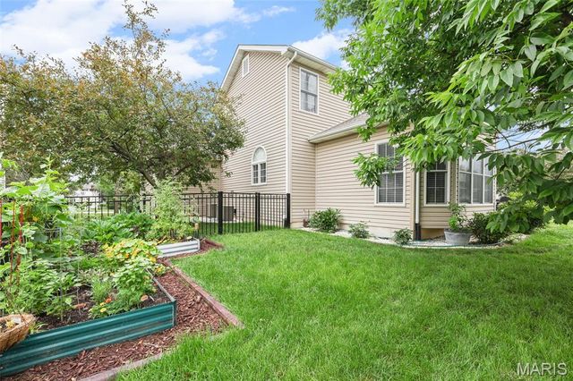 4141 Millers Ridge, St Charles, MO 63304