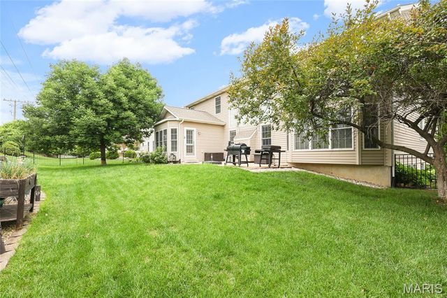4141 Millers Ridge, St Charles, MO 63304